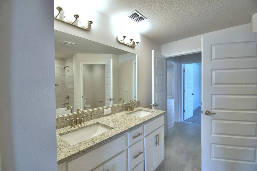 Furnished interior view inside a new home in Lake Juliana Estates, Auburndale (Image 5).