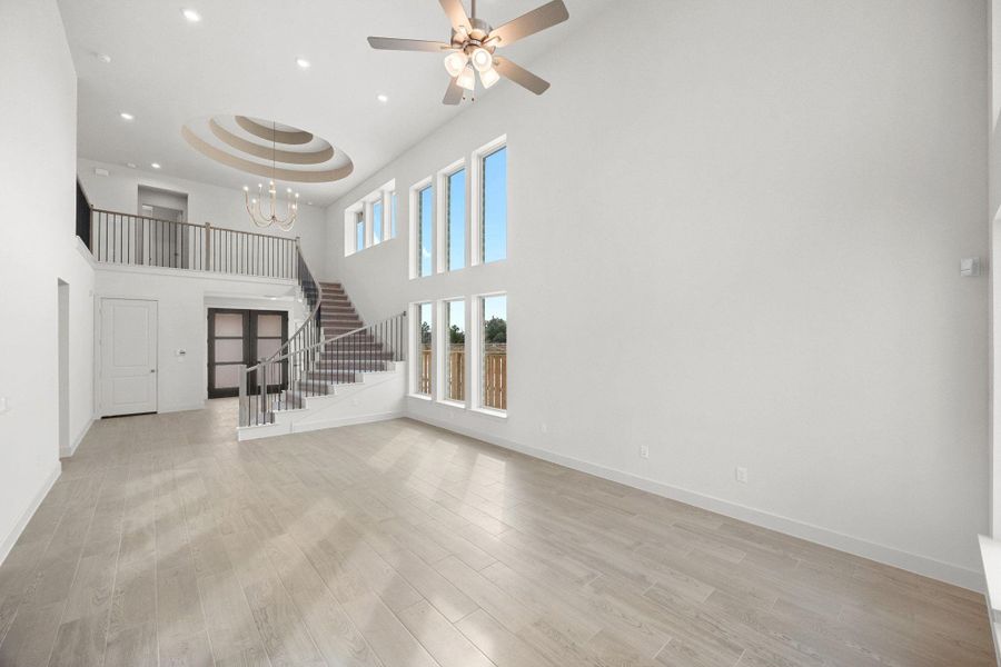 Spacious, unfurnished interior of a new home in Parmer Ranch, Georgetown (Image 15).