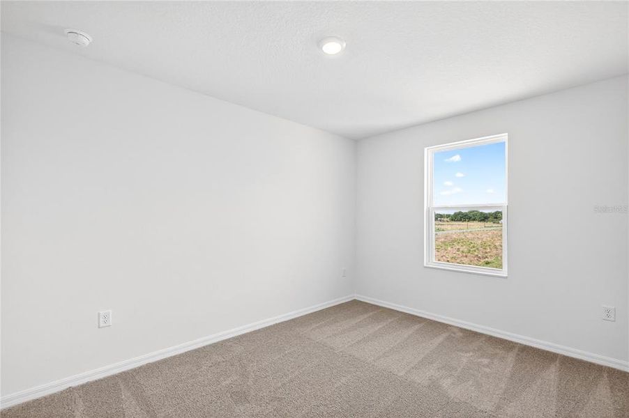 Spacious, unfurnished interior of a new home in Tula Parc, Astatula (Image 31).