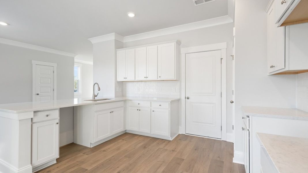Furnished interior view inside a new home in Sherwood Manor, Atlanta (Image 7).