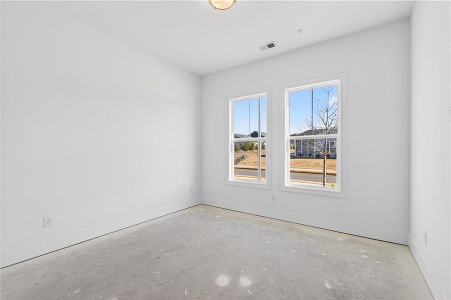 Spacious, unfurnished interior of a new home in The Reserve at Bells Ferry, Kennesaw (Image 24).