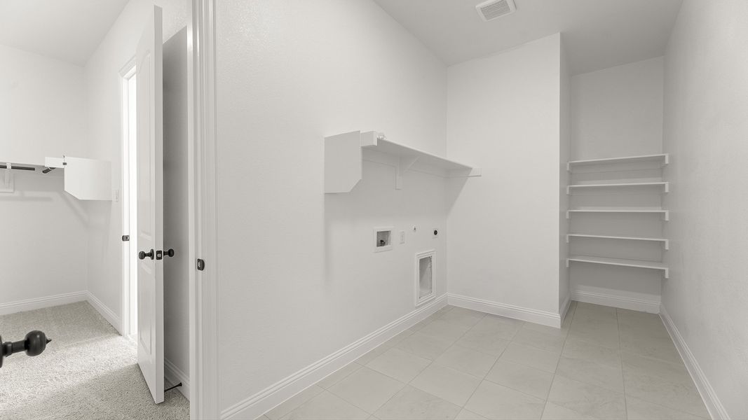 Spacious, unfurnished interior of a new home in Elevon 50s, Lavon (Image 26). Spacious, unfurnished interior of a new home in Elevon 50s, Lavon (Image 26).