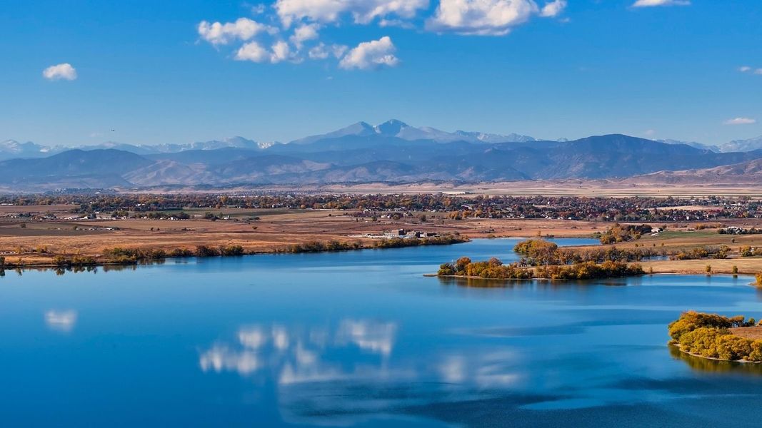 Natural landscape and outdoor views near Prairie Song in Windsor (Image 33).