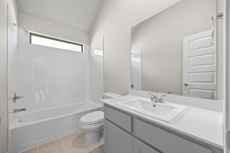 Furnished interior view inside a new home in Trinity Ranch, Elgin (Image 11).