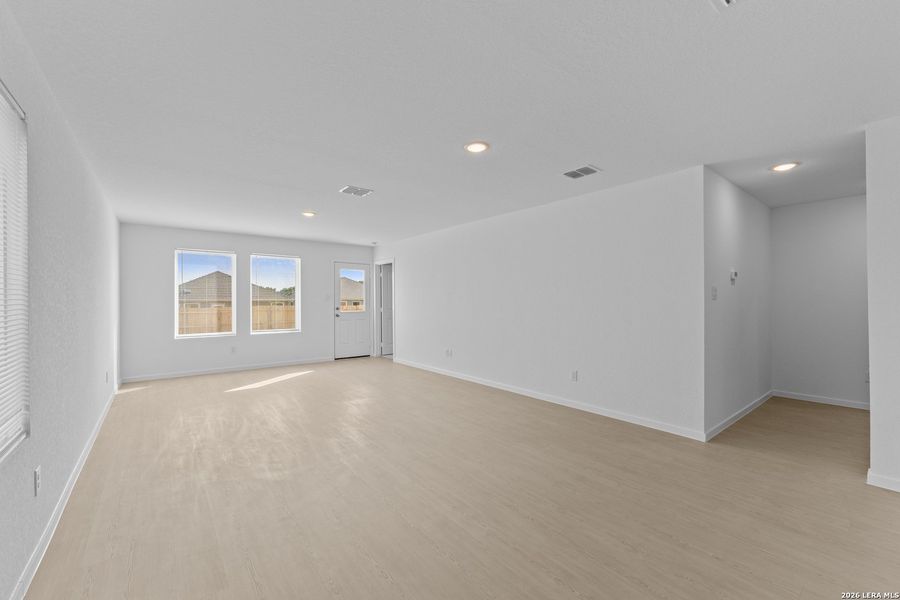 Spacious, unfurnished interior of a new home in Hidden Oasis, San Antonio (Image 12). Spacious, unfurnished interior of a new home in Hidden Oasis, San Antonio (Image 12).