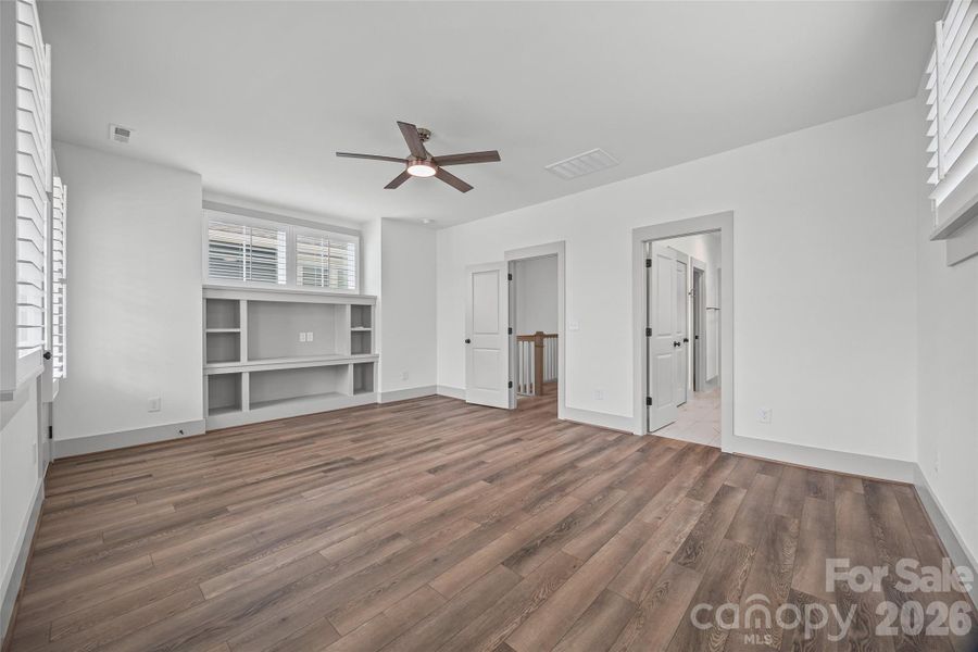 Spacious, unfurnished interior of a new home in , Fort Mill (Image 22).