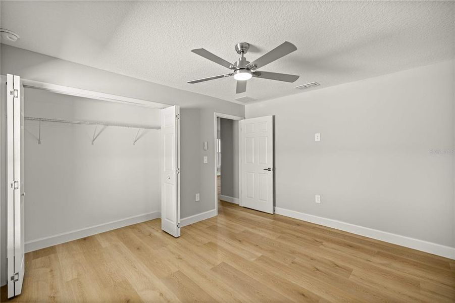 Spacious, unfurnished interior of a new home in , Summerfield (Image 13).