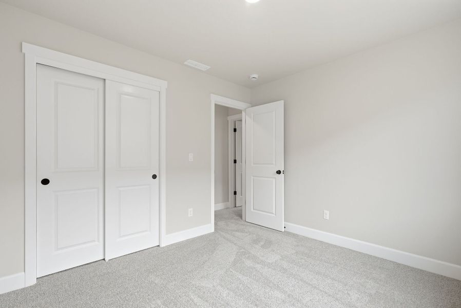 Representative unfurnished interior of a home built from the Sycamore by MonteVista Homes in Rosengarth Estates, Bend (Image 19). Representative unfurnished interior of a home built from the Sycamore by MonteVista Homes in Rosengarth Estates, Bend (Image 19).