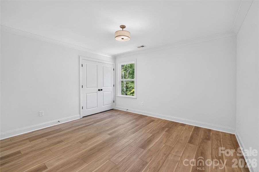 Spacious, unfurnished interior of a new home in , Harrisburg (Image 33).