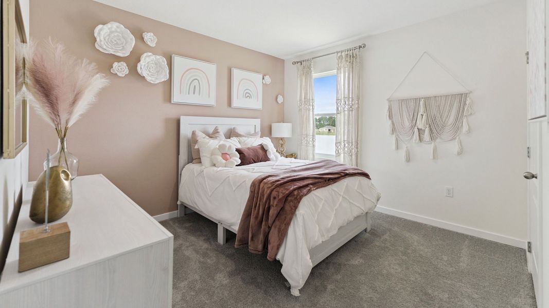 Furnished interior view inside a new home in Ironwood, Daytona Beach (Image 9).