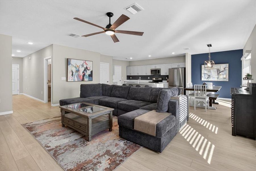 Furnished interior view inside a new home in Pasadena Point, Wesley Chapel (Image 49). Furnished interior view inside a new home in Pasadena Point, Wesley Chapel (Image 49).