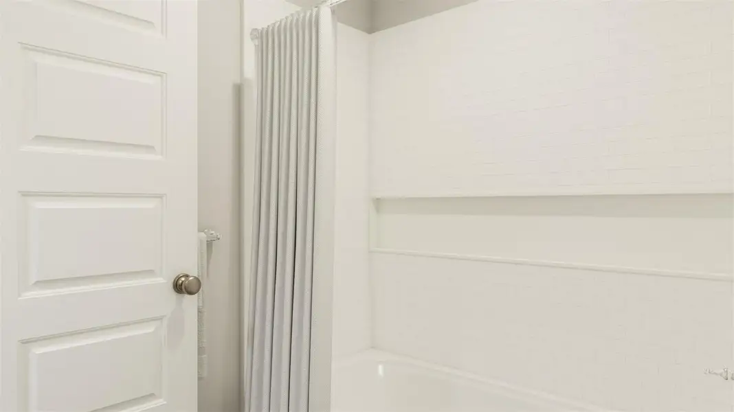 Photos are a representation of the floor plan. Options and interior selections will vary. Photos are a representation of the floor plan. Options and interior selections will vary.