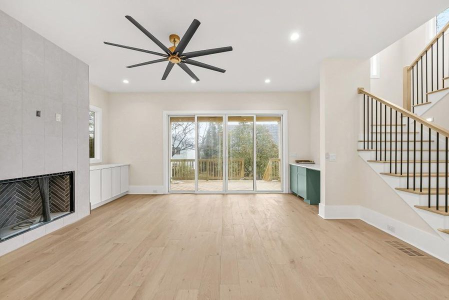 Spacious, unfurnished interior of a new home in , Atlanta (Image 16).