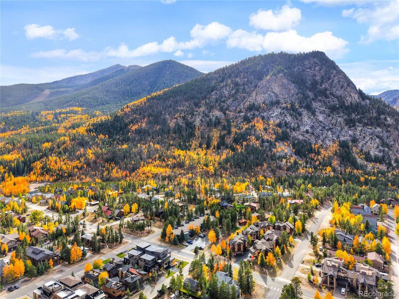 Image 43 of a home in . Image 43 of a home in .