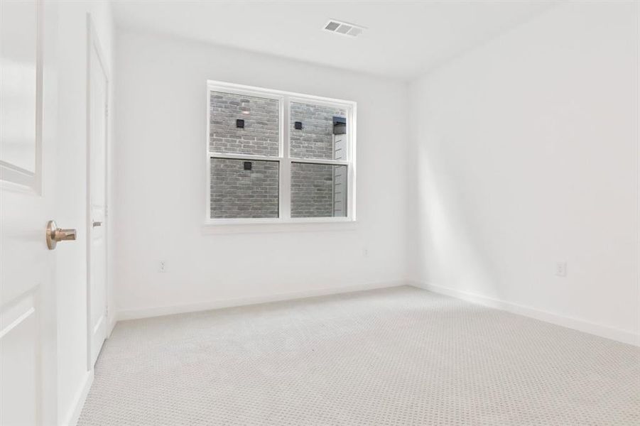 024-20241030-1427AzaleaDrive-Melissa-TX-75454-Bedroom2.jpg-SMALL