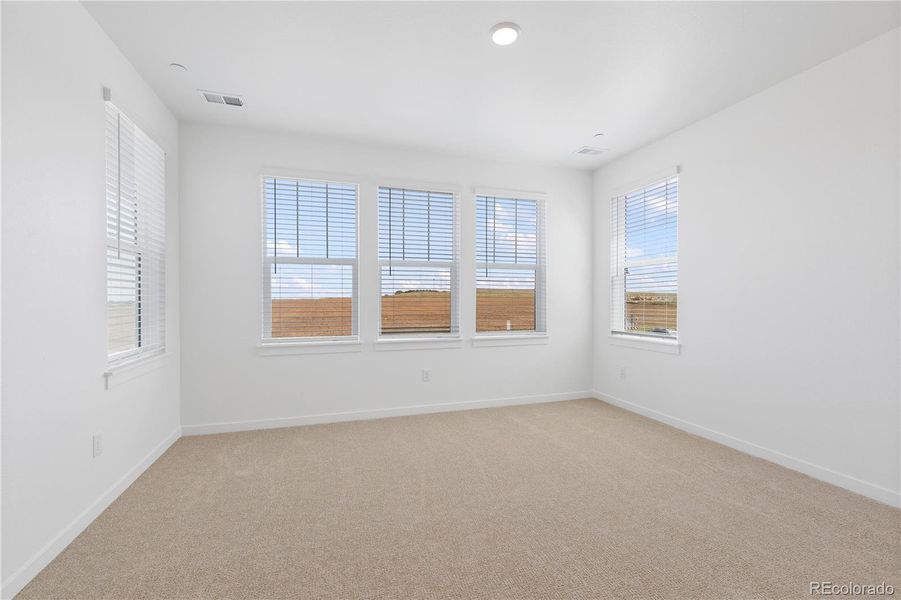 Spacious, unfurnished interior of a new home in Westerly, Erie (Image 15).