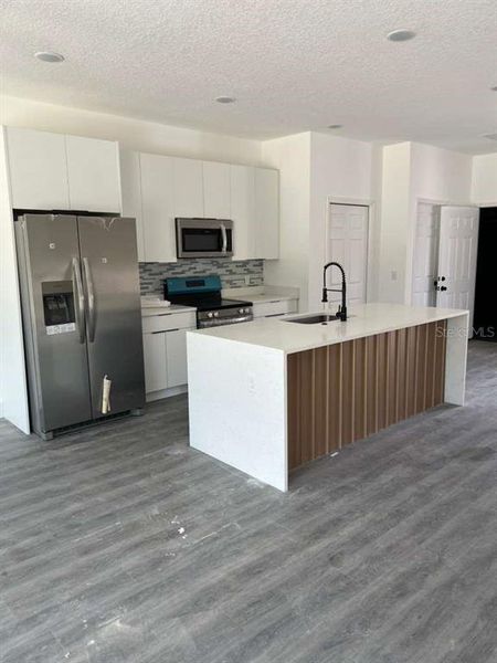Image 36 of a home in .