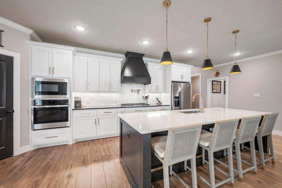 Furnished interior view inside a new home in , Bryan (Image 15).