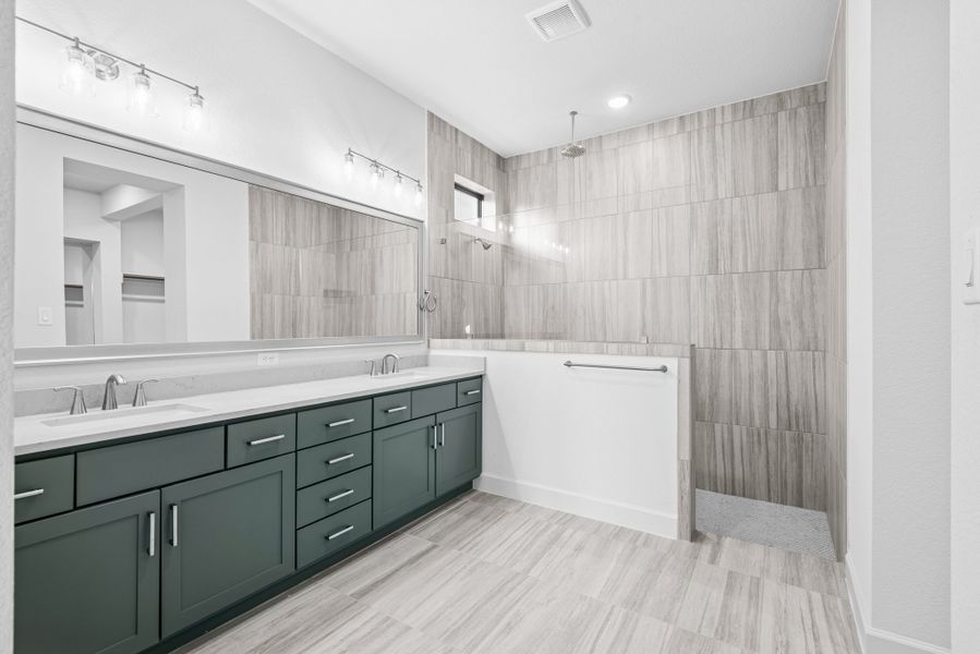 Owner's Bath Owner's Bath