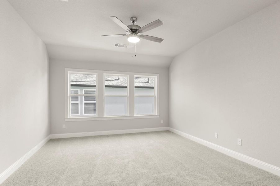 Spacious, unfurnished interior of a new home in Clear Creek, Round Rock (Image 23).