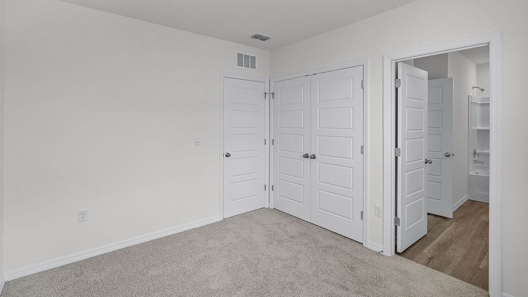 Representative unfurnished interior of a home built from the VALE by D.R. Horton in Harmony at Lake Eloise, Winter Haven (Image 24).