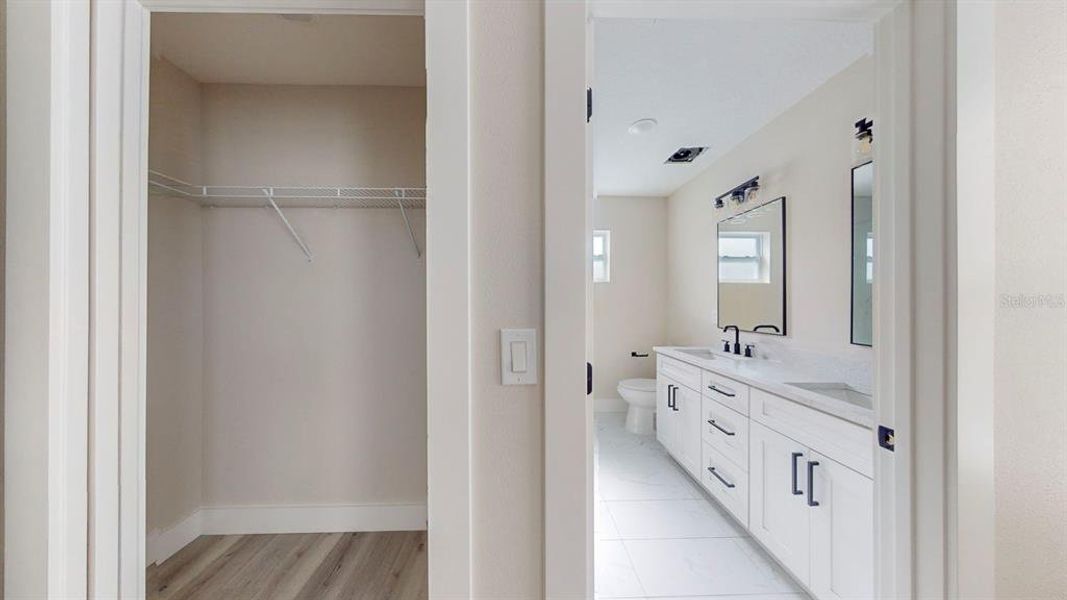 Image 73 of a home in .