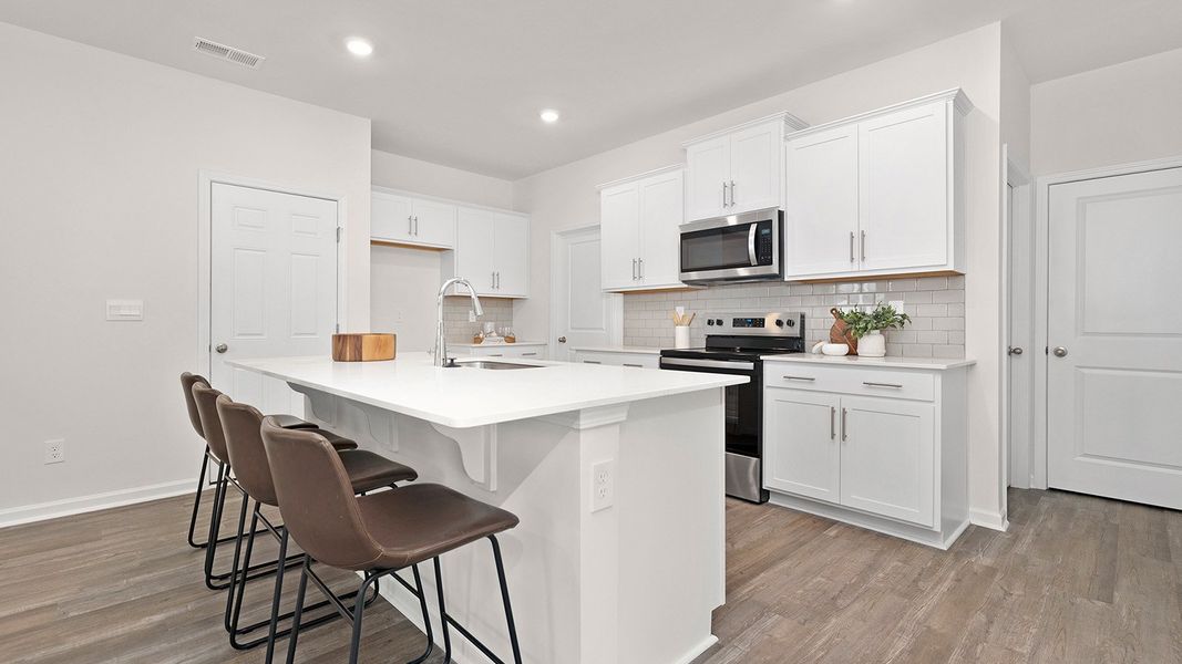 Representative furnished interior of a home built from the Plan by D.R. Horton in Valley View, Waynesville (Image 7). Representative furnished interior of a home built from the Plan by D.R. Horton in Valley View, Waynesville (Image 7).