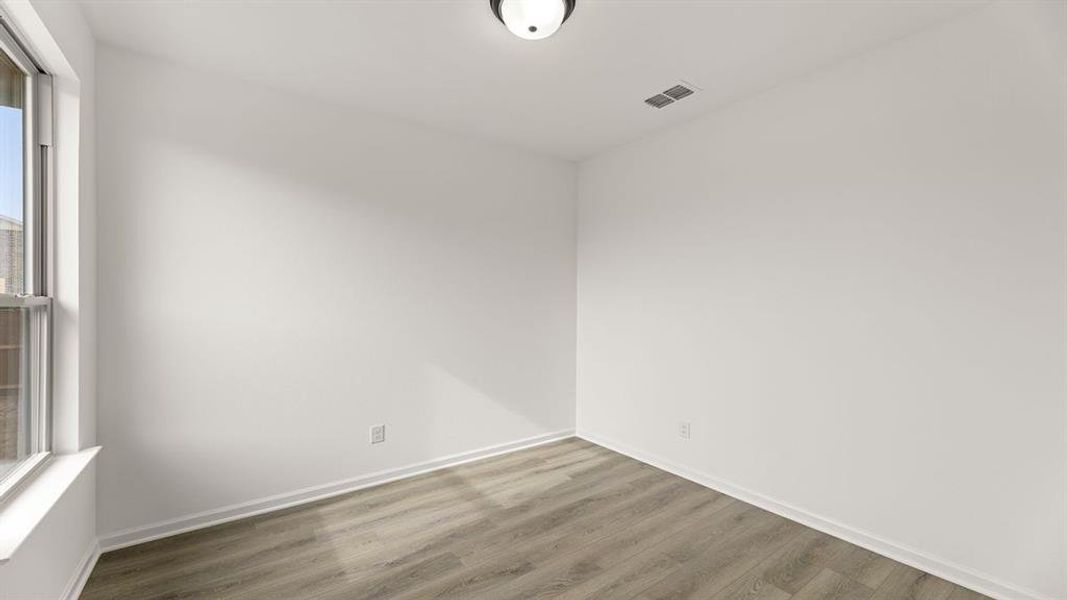 Spacious, unfurnished interior of a new home in Churchill 40s, Anna (Image 19). Spacious, unfurnished interior of a new home in Churchill 40s, Anna (Image 19).