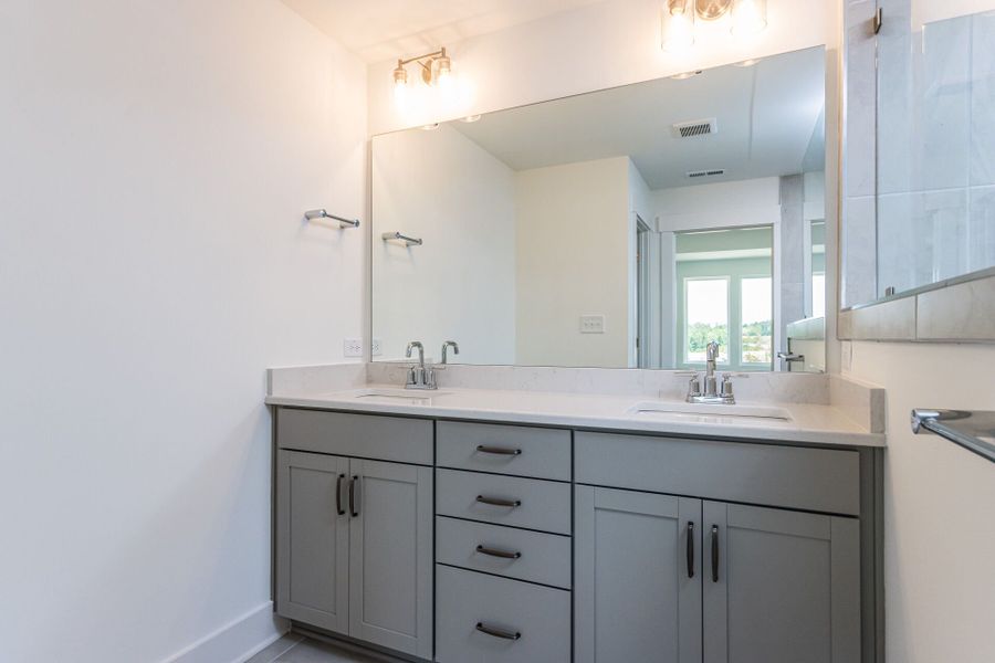 The Chestfield - Owner's Bath The Chestfield - Owner's Bath