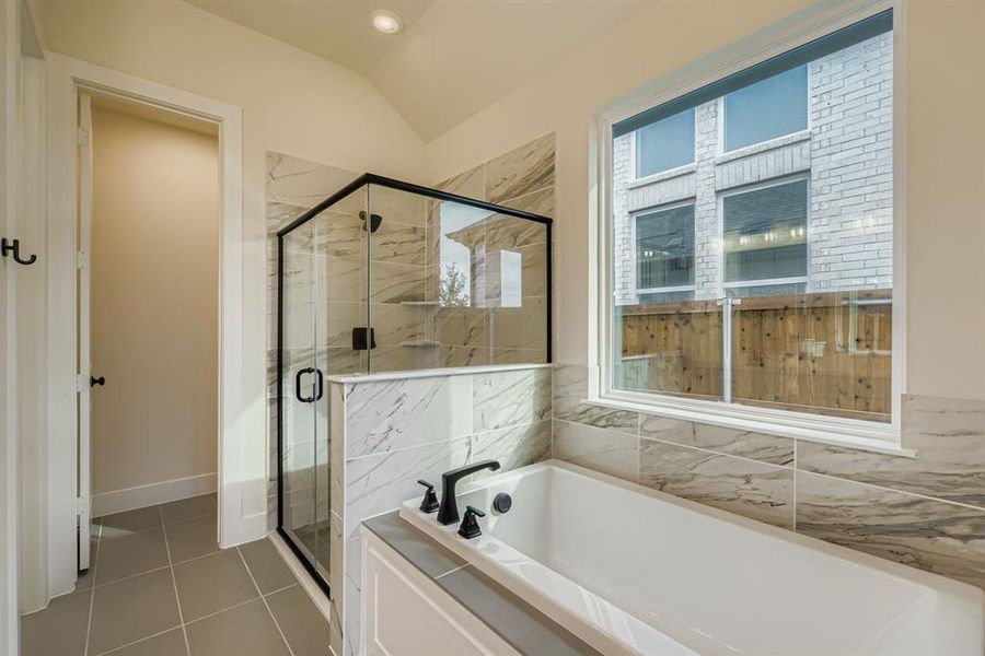 Furnished interior view inside a new home in Hillstead, Lavon (Image 13).