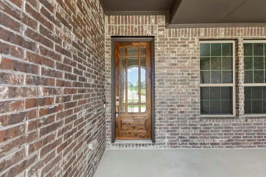 3821-maize-ave-heartland-tx-front-door-detail