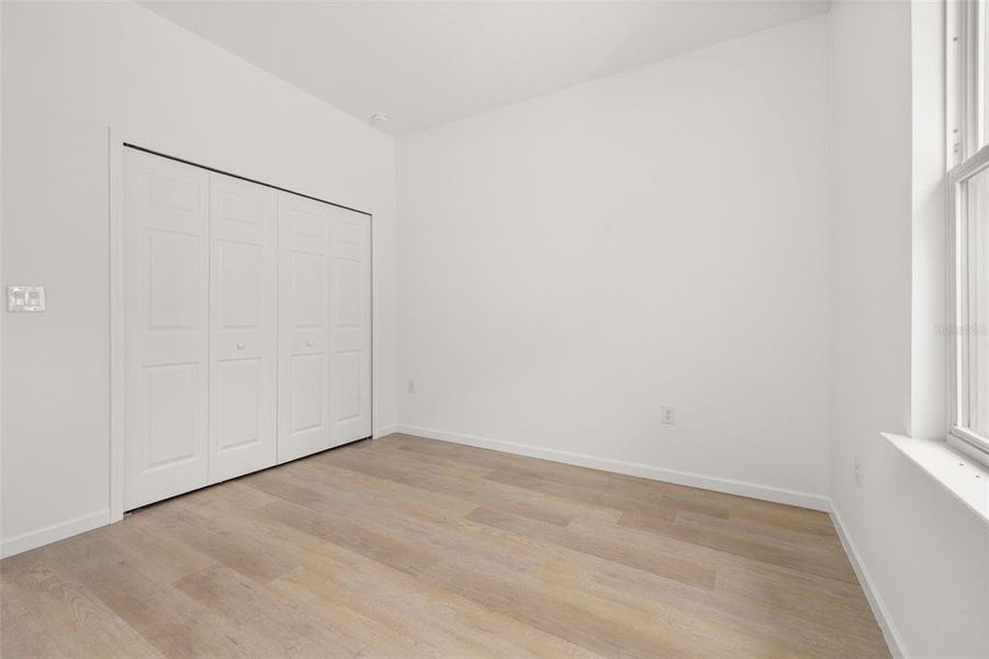 Spacious, unfurnished interior of a new home in , Dunnellon (Image 35).