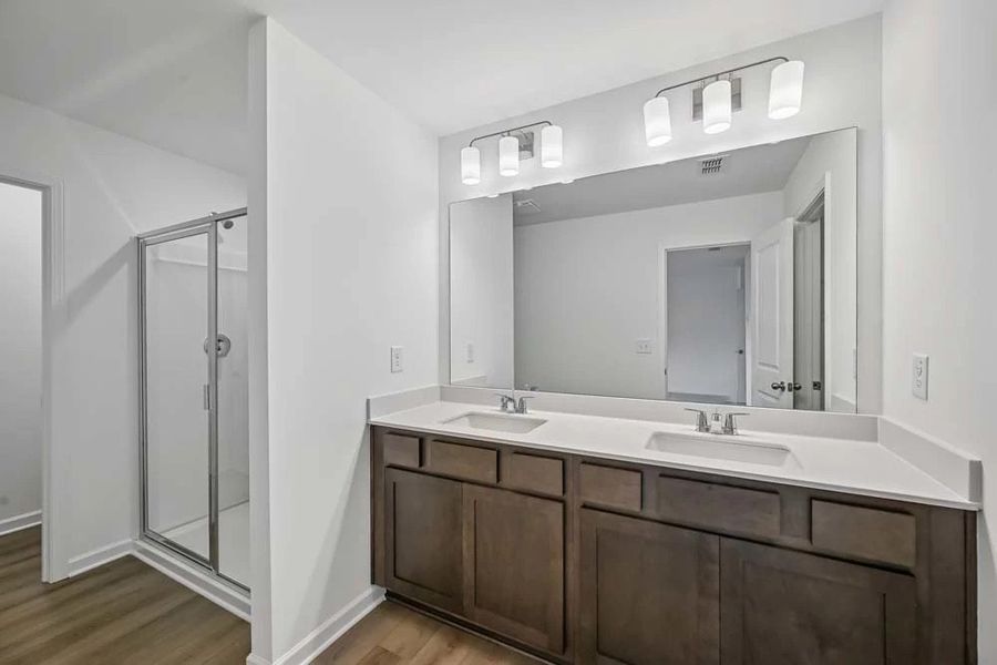 Primary Bathroom featuring Oxford Collection Finishes
