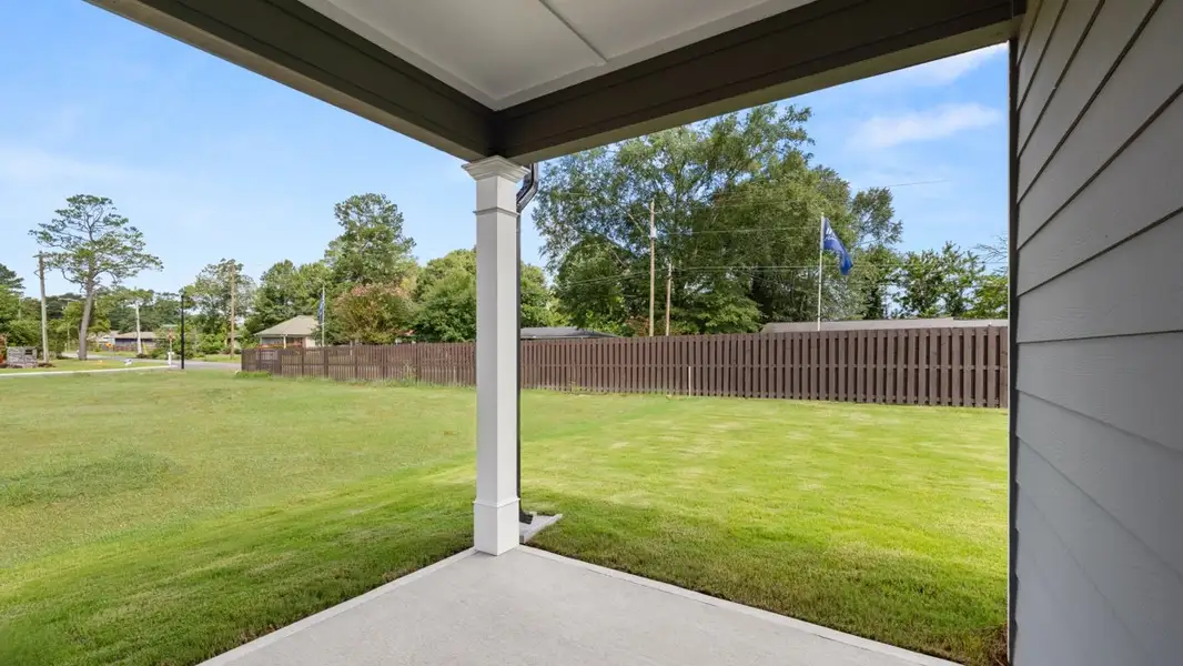 Exterior details and patio area of a home in Northberry, Rome (Image 3).