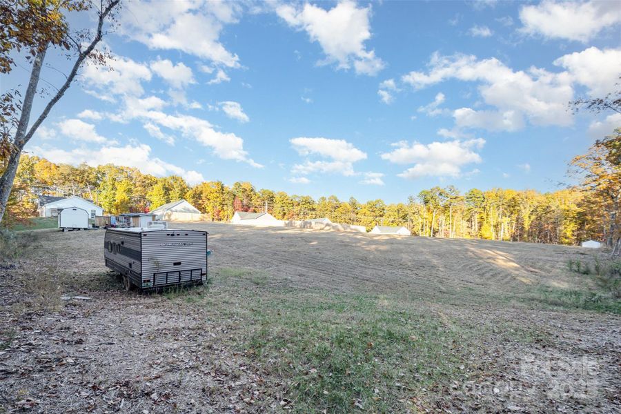 Image 21 of a home in .