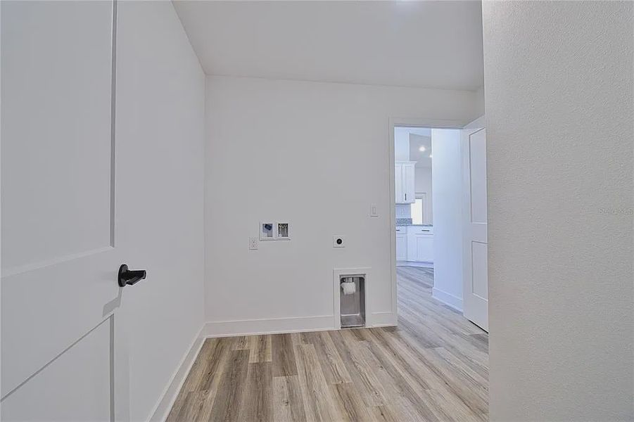 Spacious, unfurnished interior of a new home in Briarwood, Alachua (Image 23).