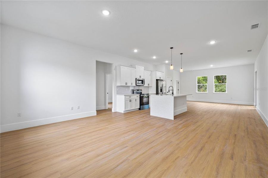 Spacious, unfurnished interior of a new home in , Ocala (Image 32). Spacious, unfurnished interior of a new home in , Ocala (Image 32).