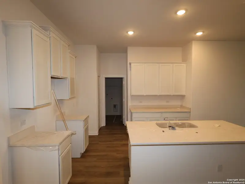 Furnished interior view inside a new home in Winding Brook, San Antonio (Image 6). Furnished interior view inside a new home in Winding Brook, San Antonio (Image 6).