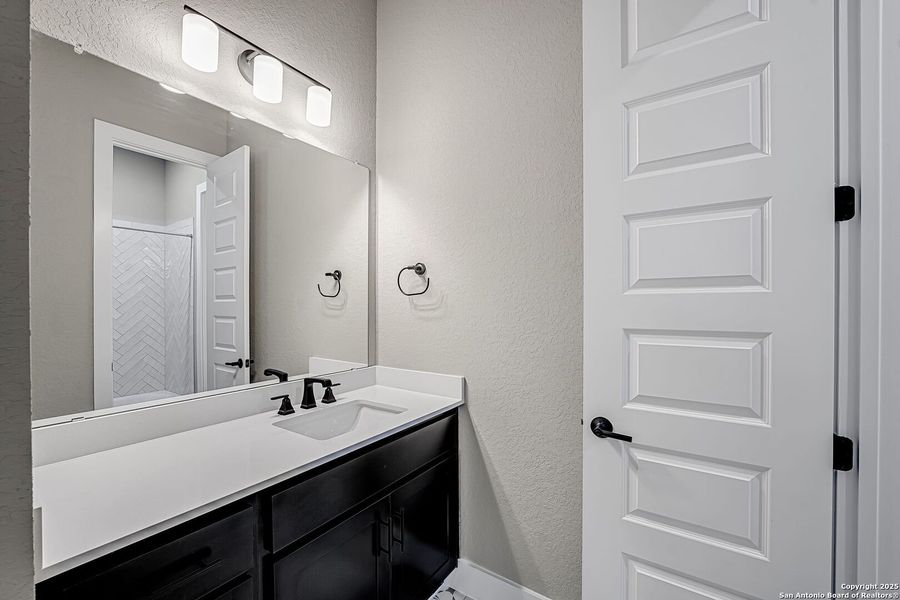 Furnished interior view inside a new home in Arbors at Fair Oaks, Fair Oaks Ranch (Image 14). Furnished interior view inside a new home in Arbors at Fair Oaks, Fair Oaks Ranch (Image 14).