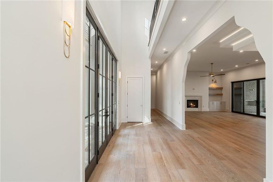 Spacious, unfurnished interior of a new home in , Alpharetta (Image 23).