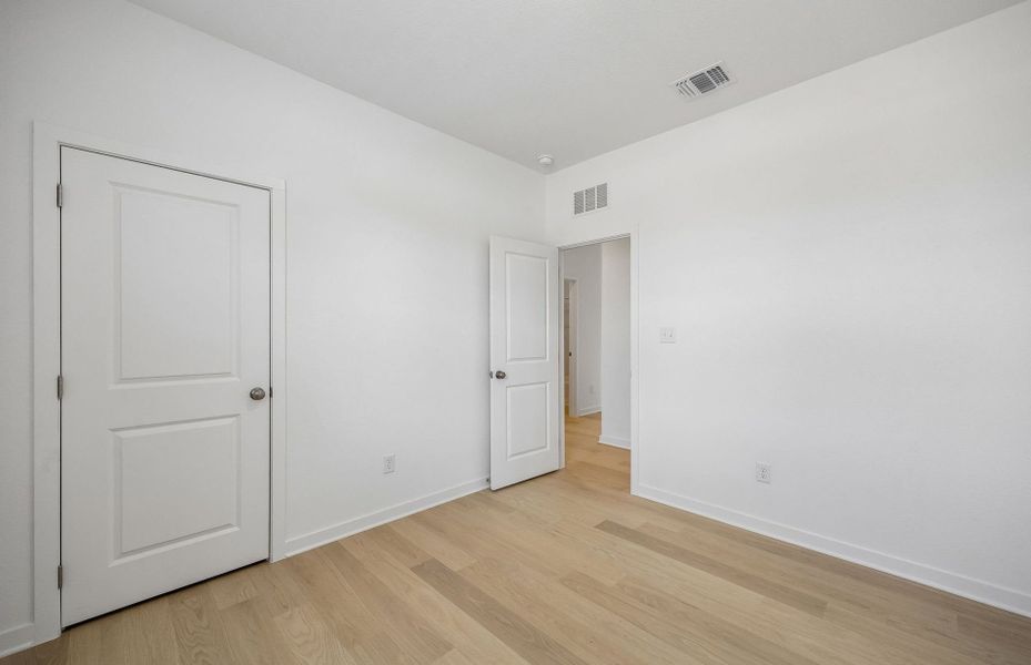 Spacious, unfurnished interior of a new home in La Cima, San Marcos (Image 17).