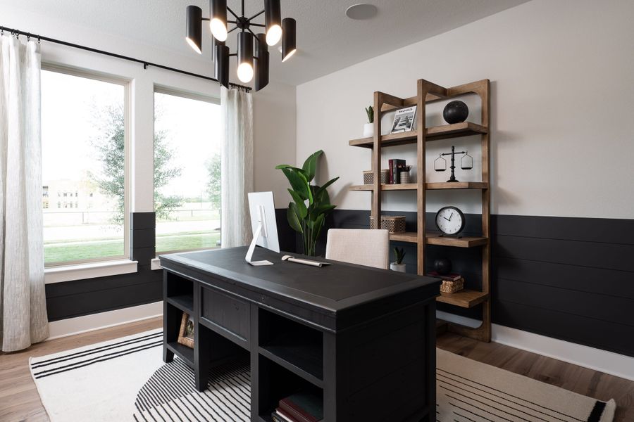 Representative furnished interior of a home built from the Owen by Tri Pointe Homes in View at the Reserve, Mansfield (Image 17).