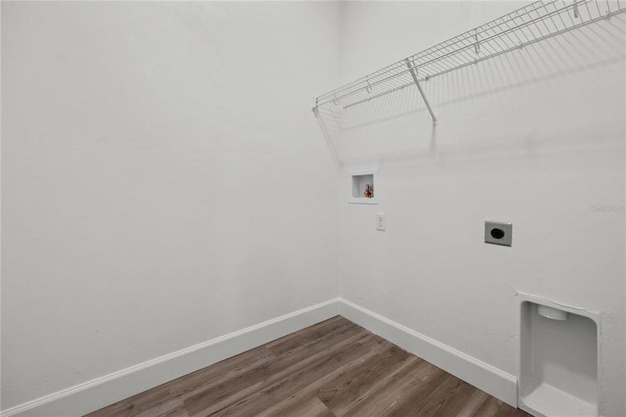 Spacious, unfurnished interior of a new home in , Gainesville (Image 22).