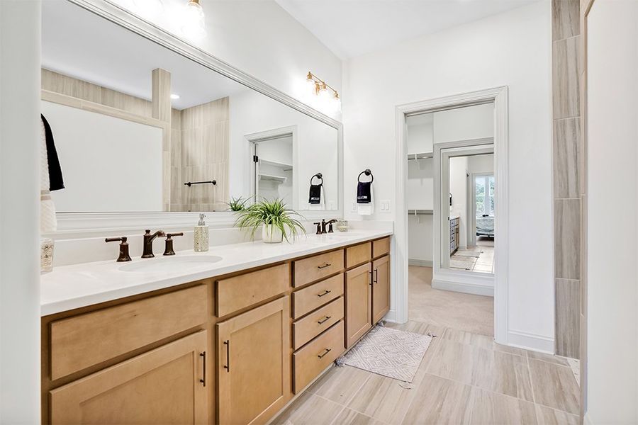Lumina Island, Master Bathroom