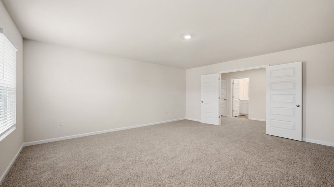Spacious, unfurnished interior of a new home in Brooks Station, Dacula (Image 25).
