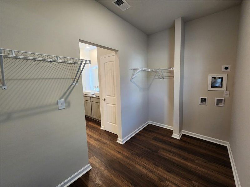 Spacious, unfurnished interior of a new home in The Woodlands Preserve, Jackson (Image 30).