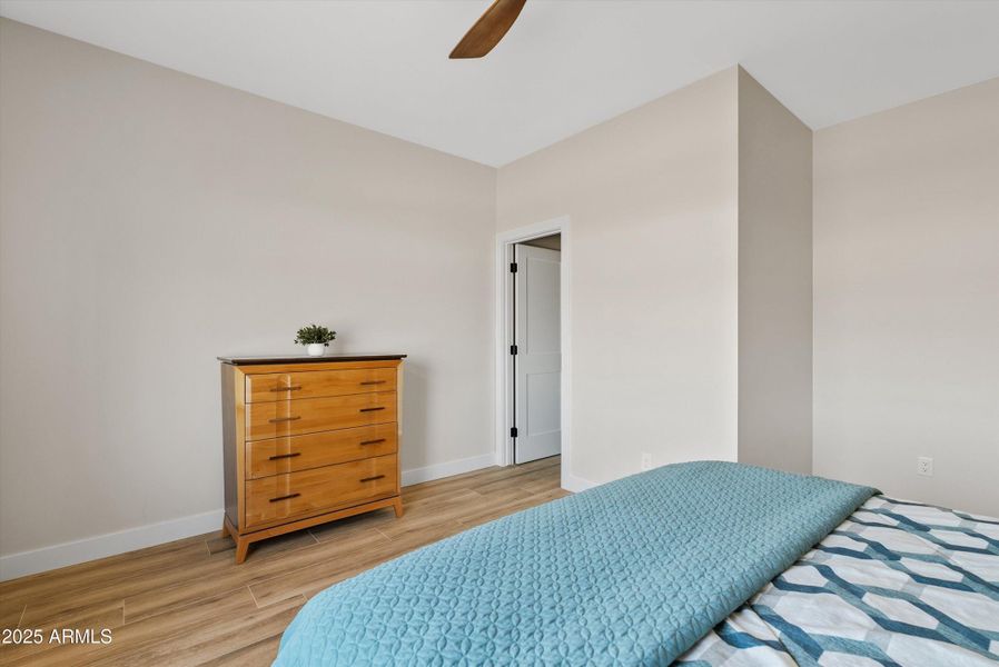 20-DSC02499 20-DSC02499