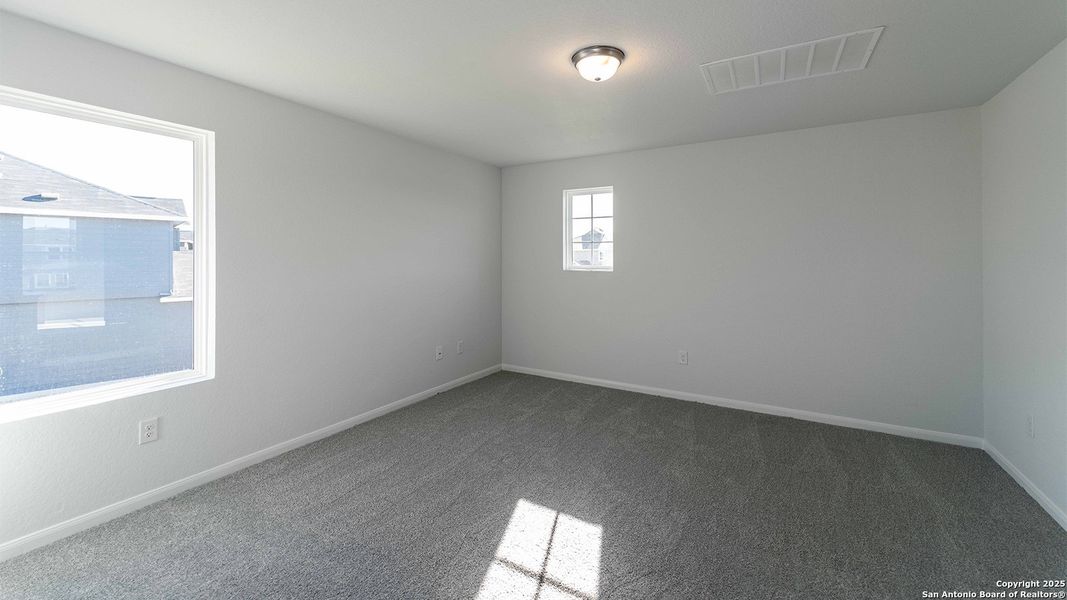 Spacious, unfurnished interior of a new home in Willow View, Converse (Image 13).