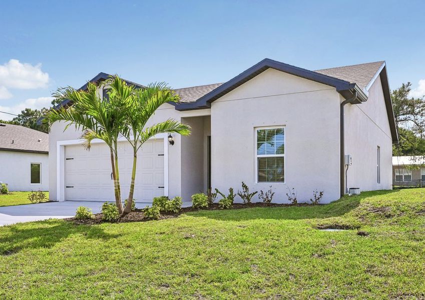 This home comes with professional landscaping! This home comes with professional landscaping!