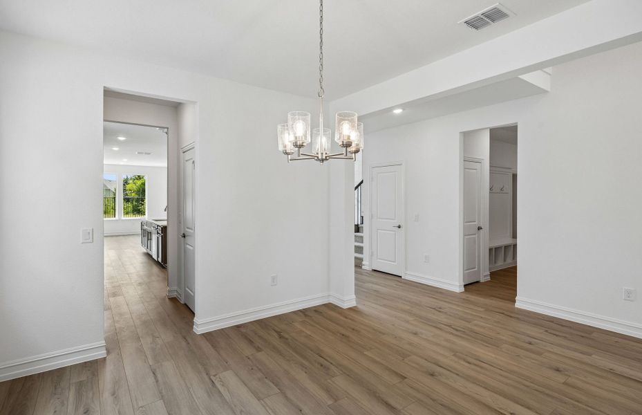 Spacious, unfurnished interior of a new home in Wilson Creek Meadows, Celina (Image 24).